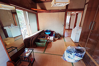 横須賀市上町2丁目　中古戸建