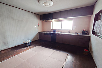 三浦市初声町和田　中古テラスハウス